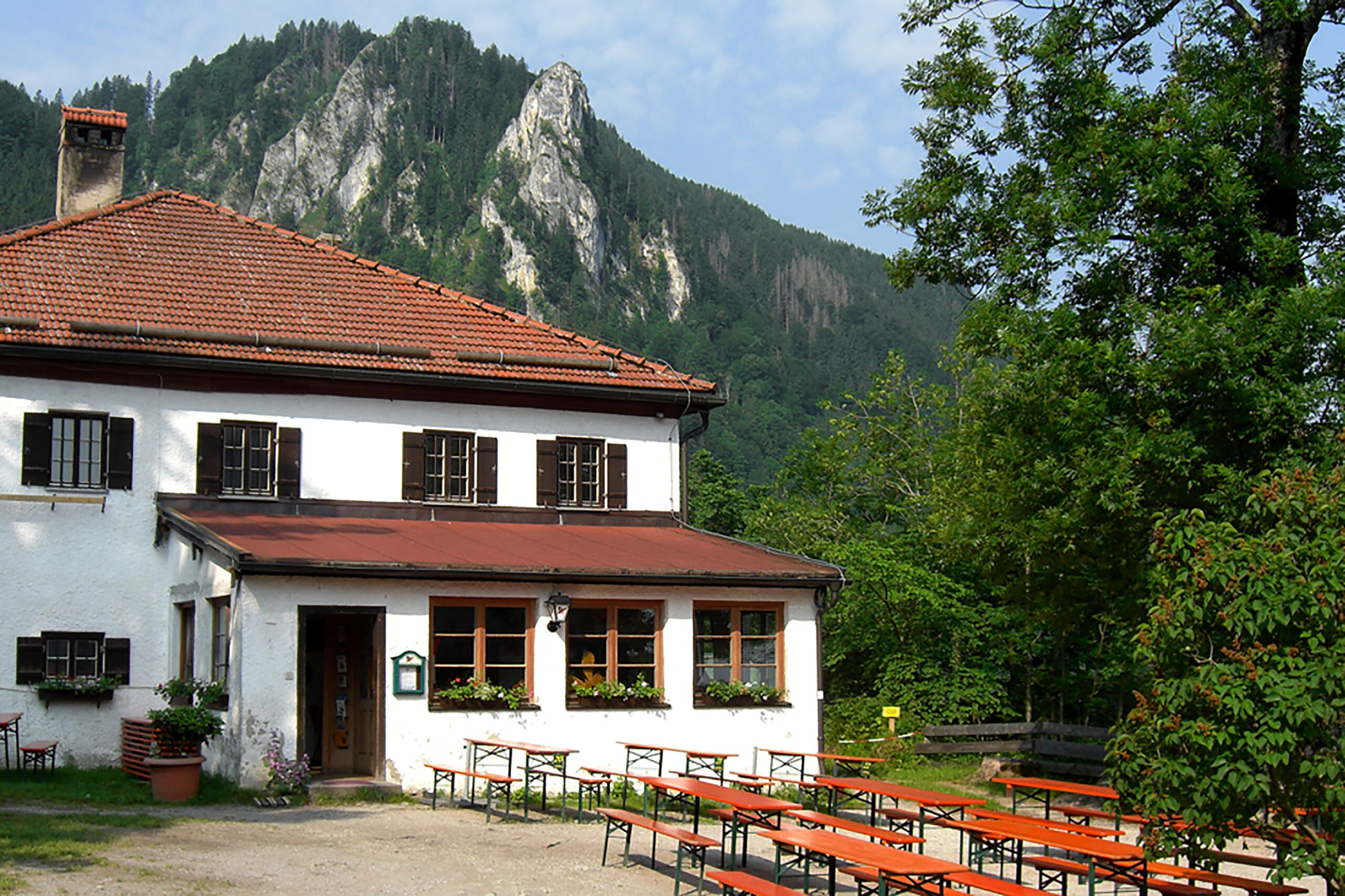 Kinderfreundliche Wanderung Berggasthof Petersberg