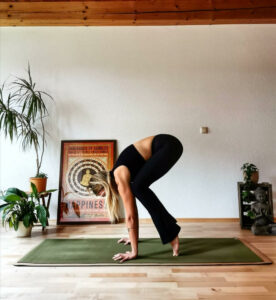 Tamara Lohr, die Krähe Yoga