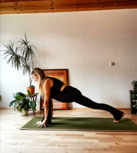 Tamara Lohr Warrior III Variante, Vorbereitung