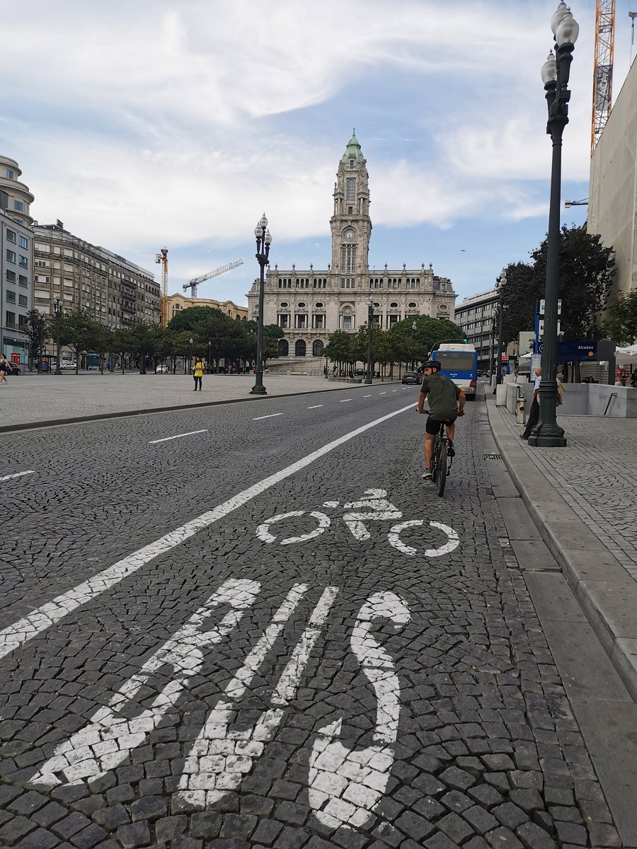 rad fahren Matthias auf der Radtour in Porto