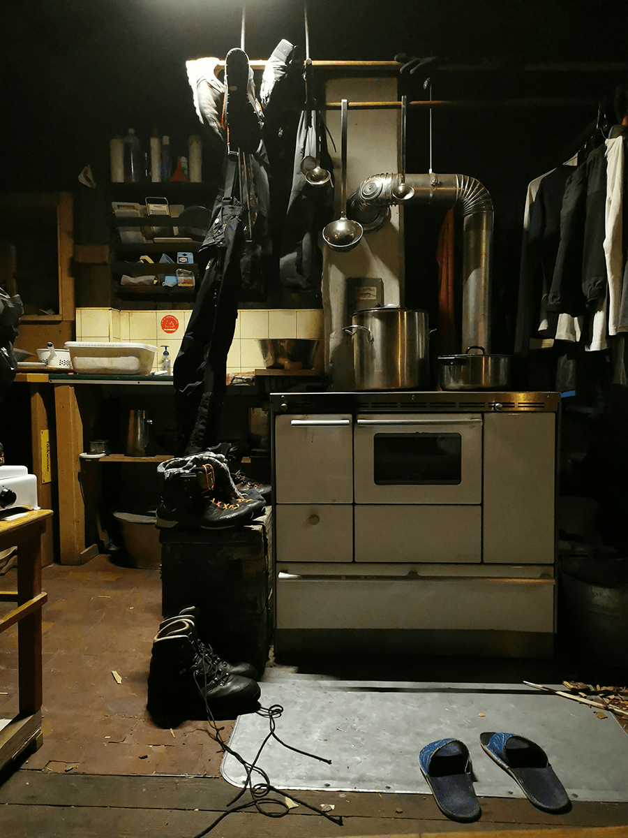 Kachelofen auf der Hüttenübernachtung