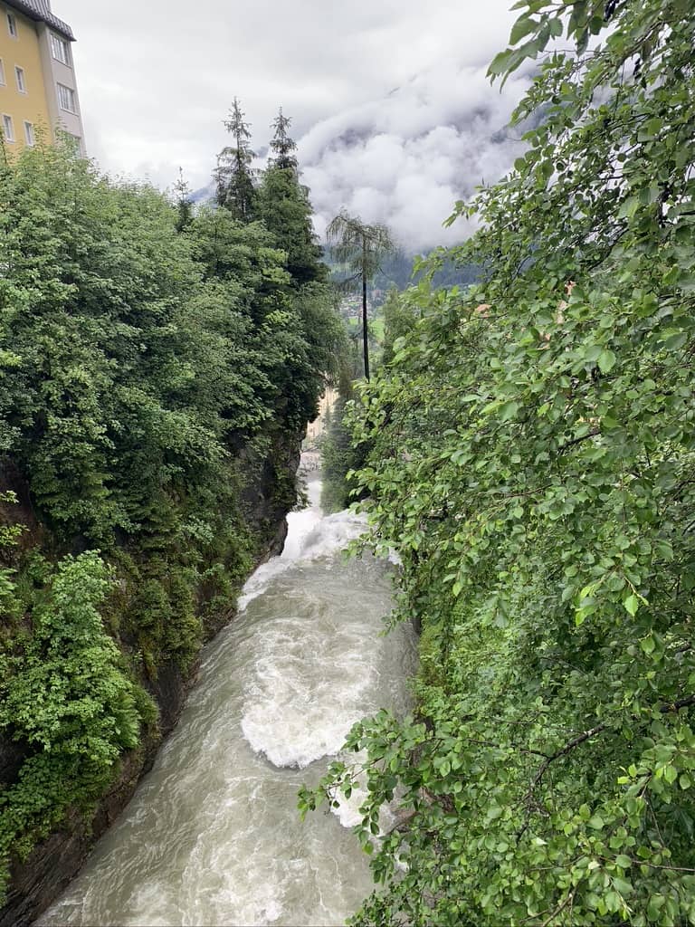 Bach auf dem Almenweg