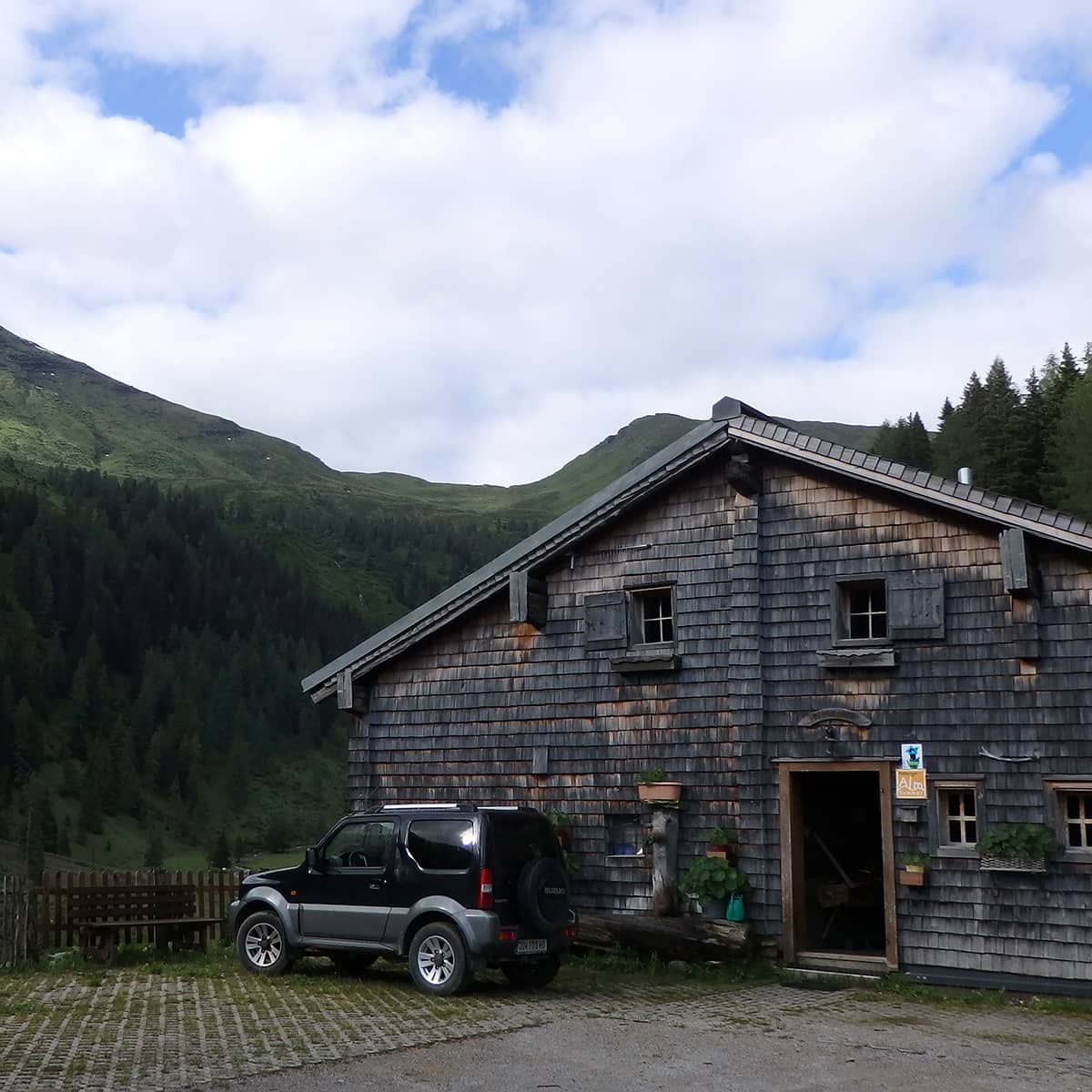 Außenansicht der Draugsteinalm