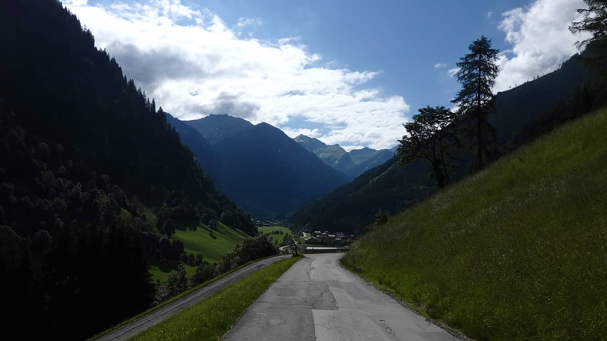 geteerte Straße zur Draugtsteigalm