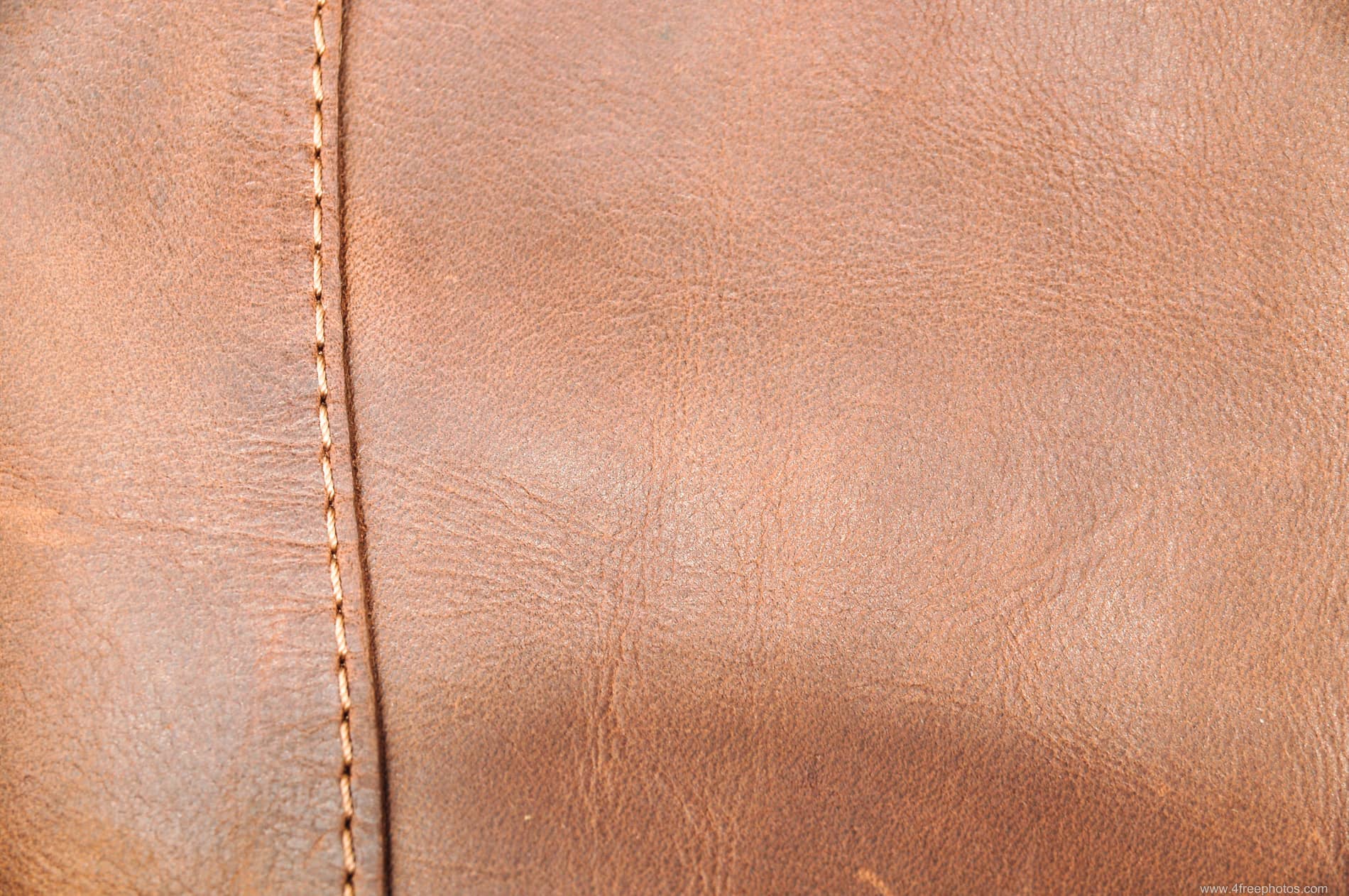 Material Leder braun mit Naht