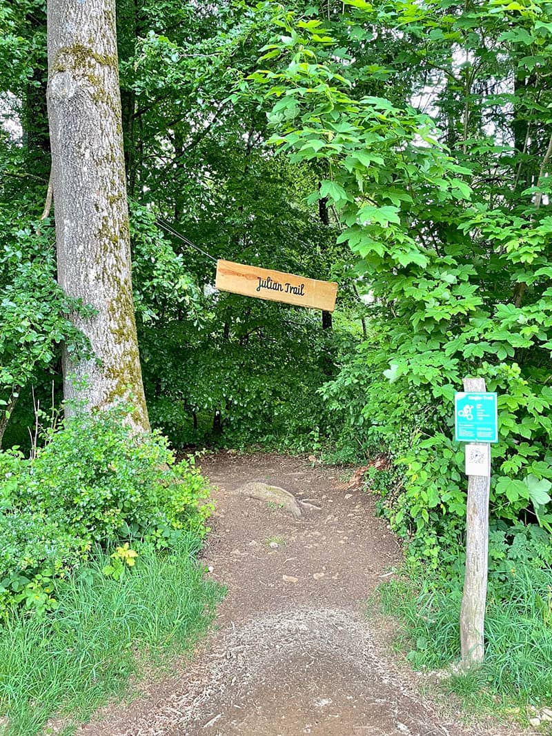 Heumöderntrails_Julian Trail Schild 2