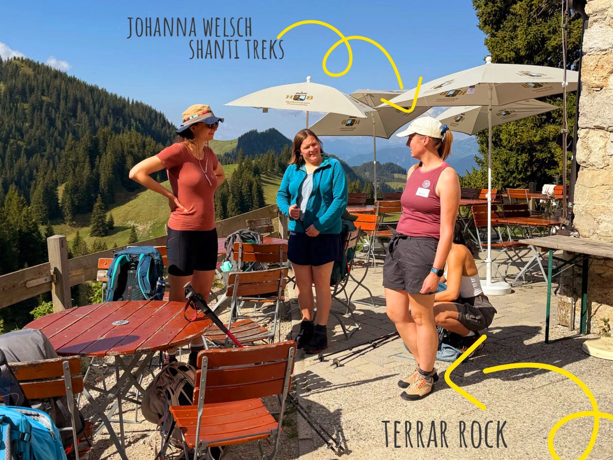 Johanna Bergwanderführerin UIMLA auf der Priener Hütte Johanna Bergwanderführerin UIMLA auf der Priener Hütte