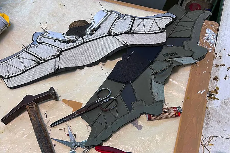 zugeschnitter barfuß wanderschuh